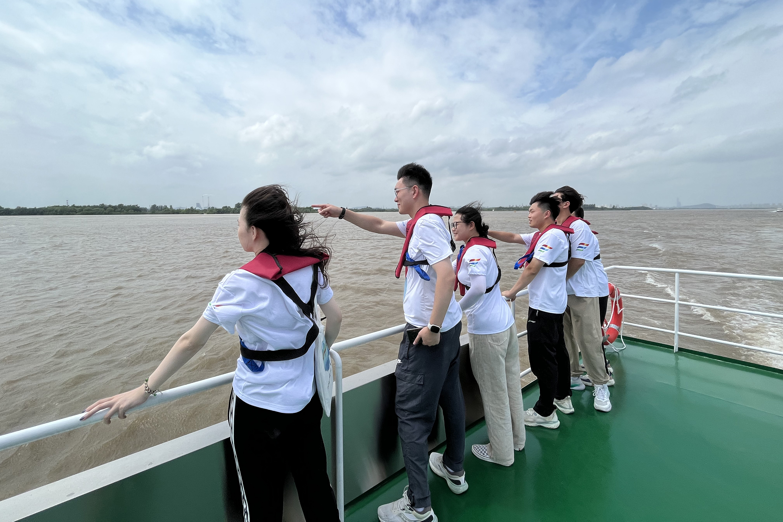 1722648694662291.jpg 02.jpg